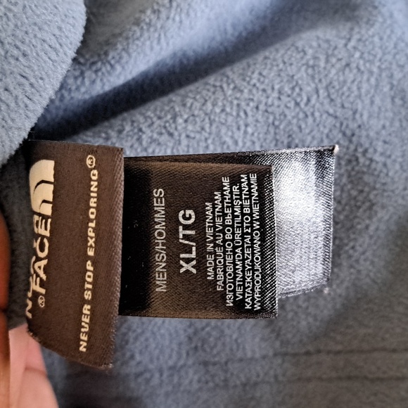 Northface Reversible Vest - Picture 7 of 9